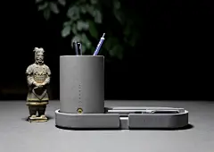 【几度灰】19°C 回-笔筒