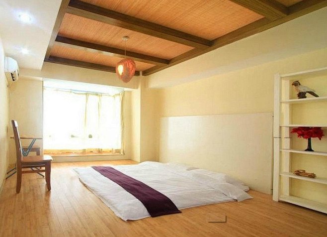 传说中的地铺日式卧室装修效果图
