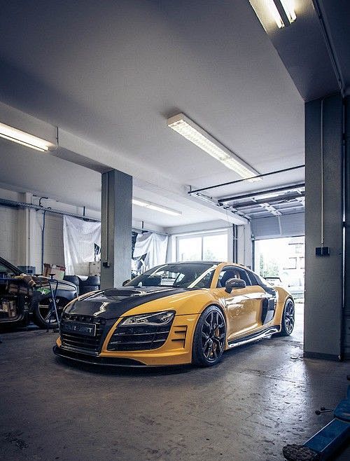 Audi R8