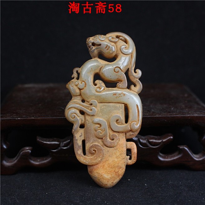 清・竹材細密彫・人物紋・筆筒』極細工 置物古賞物 中国古玩 清・竹材細密彫・人物紋・筆筒』極細工 置物古賞物 中国古玩