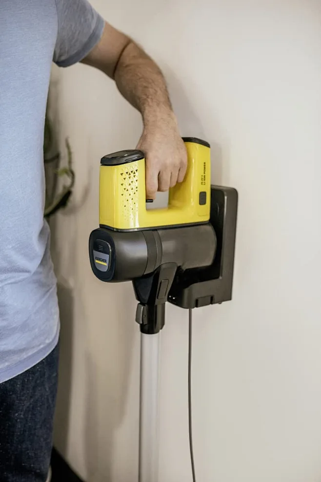 Kärcher 无绳吸尘器 VC 6 Cordless ourFamily,2 个吸尘级别,运行时间:长达 50 分钟,重量:2.8 千克 ...