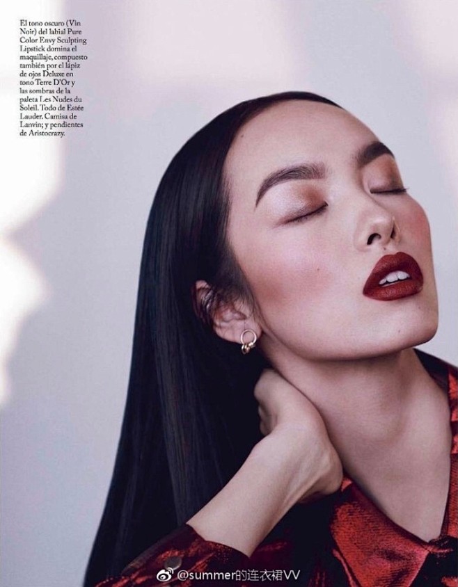 真是什么颜色都难不倒超模女士！她也太好看...