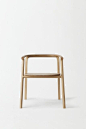 Splinter chair by nendo 2012.12
相信了解nendo工作室的都知道，这个工作室的设计作品都充满了充满了无穷的想象力和工艺创新，在这把Splinter collection 里椅子另辟蹊径的做法打动了太多人，日本的设计与其极致的想象与专业的工艺水准是离不开的。