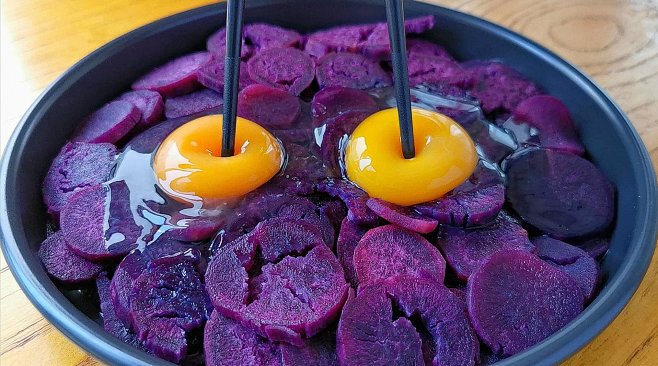 【不用烤箱的紫薯蛋糕】蒸出来的蛋糕松松软...