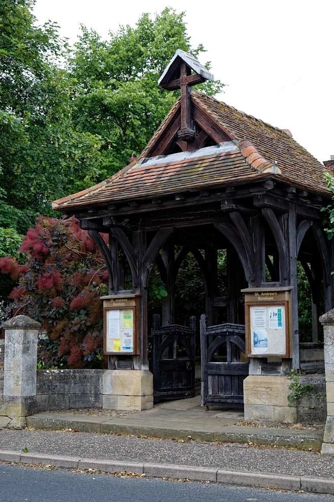 Church_of_St_Andrew's,_Boreham,_Essex_-_lychgate_01.jpg (2333×3500)-花瓣网