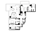 215平的空间规划了3室1厅4卫，椭圆形的结构小柱分布房间各个角落，让每个区域分而不隔。