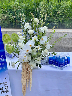 格子裙最迷人采集到花艺造型