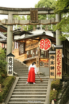 com采集另一个ωǒ采集到日式建筑2兜/五月人形/兜飾り/ちりめん/コン