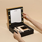 LUNA COVER MASTER KIT : This is a Cover Master Kit that contains the know-how of LUNA, a famous brand for base makeup. As soon as you open the package with a design that looks just like LUNA's cushion, the lights turn on and turn into your own mini-makeup