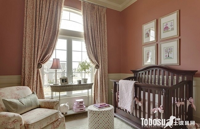 最新舒适儿童房空间图片—土拨鼠装饰设计门...