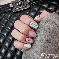 #knitted nail##毛衣甲#  天冷了，给指甲也穿件毛衣  ​​​