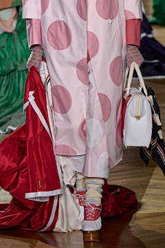 童小楹宝贝采集到Thom Browne SPRING 2023 R-T-W