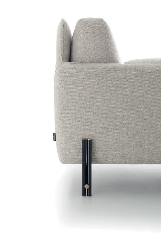 KRIS - Designer Sofa...