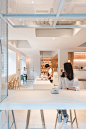 白色調舒服的共同工作空間兼咖啡店 | MyDesy 淘靈感