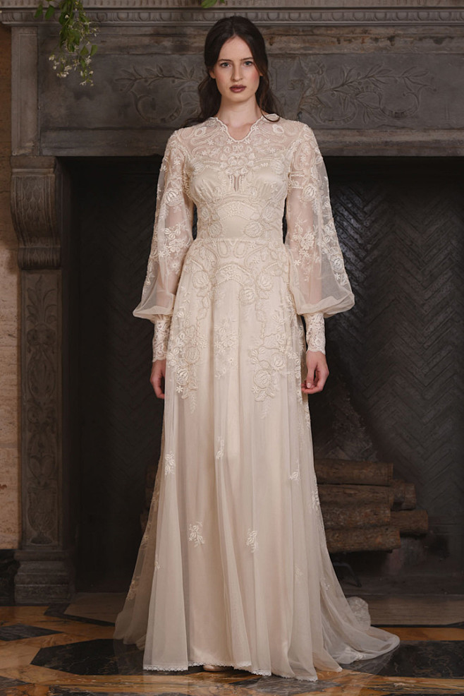 Claire Pettibone 201...