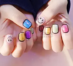 表情包美甲