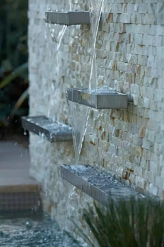 oirole妍采集到现代水景