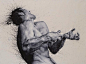 #黑白# #手绘# by Paolo Troilo（意大利）以炭笔与喷溅效果在画布上创作，重點是他是利用手指當做画笔 