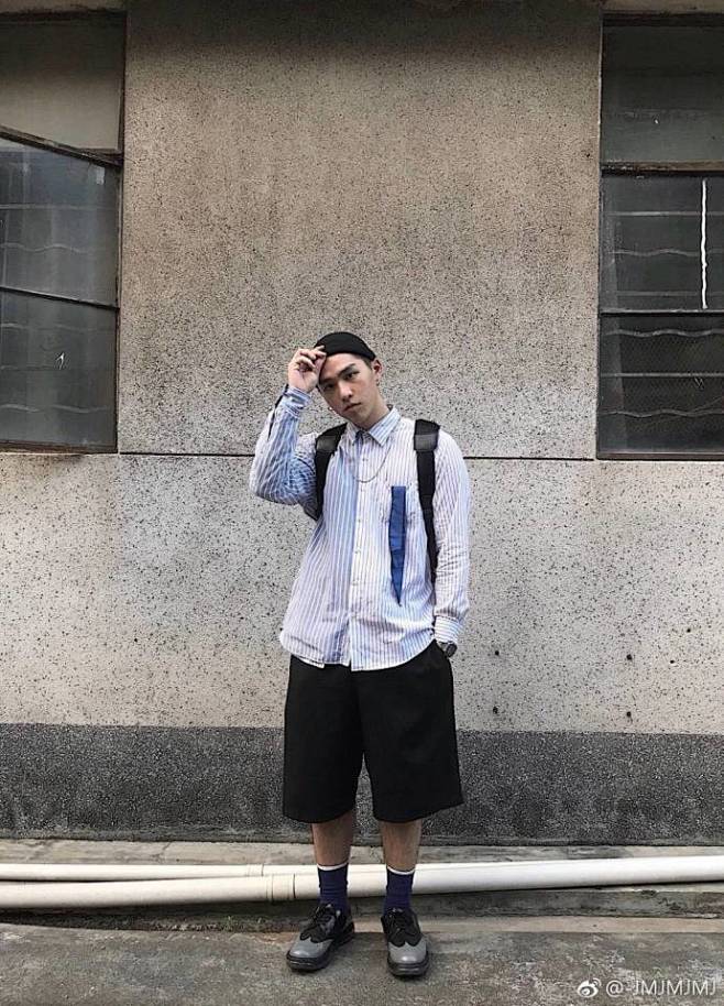 2018.07.23
你今天穿什么
全身...
