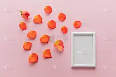 给母亲的贺卡，父母节。美丽的花卉模型与copyspace