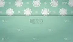 薄荷色旗帜与希腊白色图案设计下的标志或文字