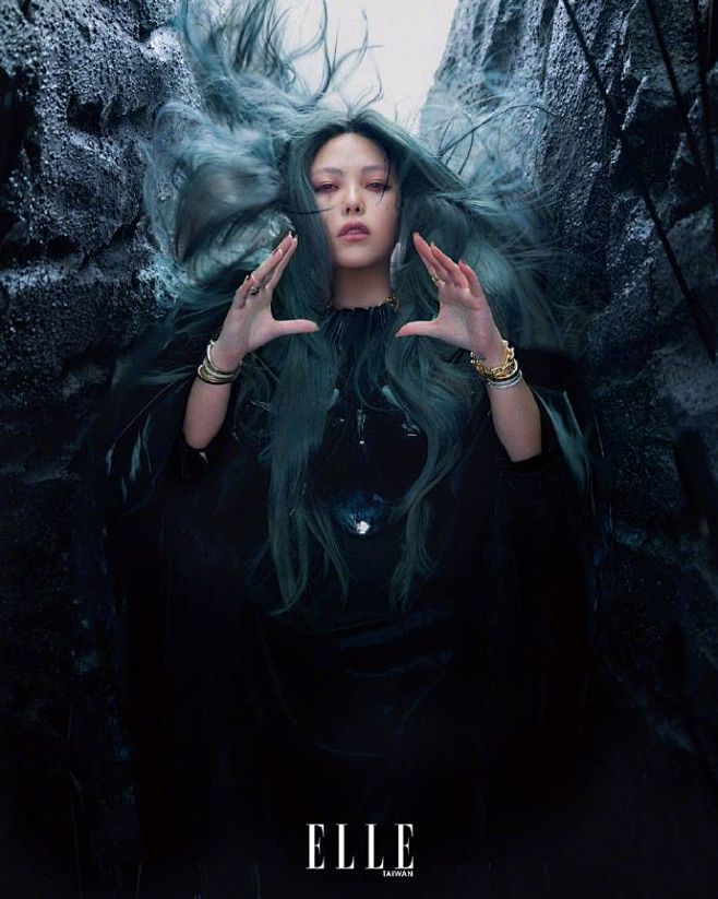张惠妹 ELLE台版一月封面人物，“女神...