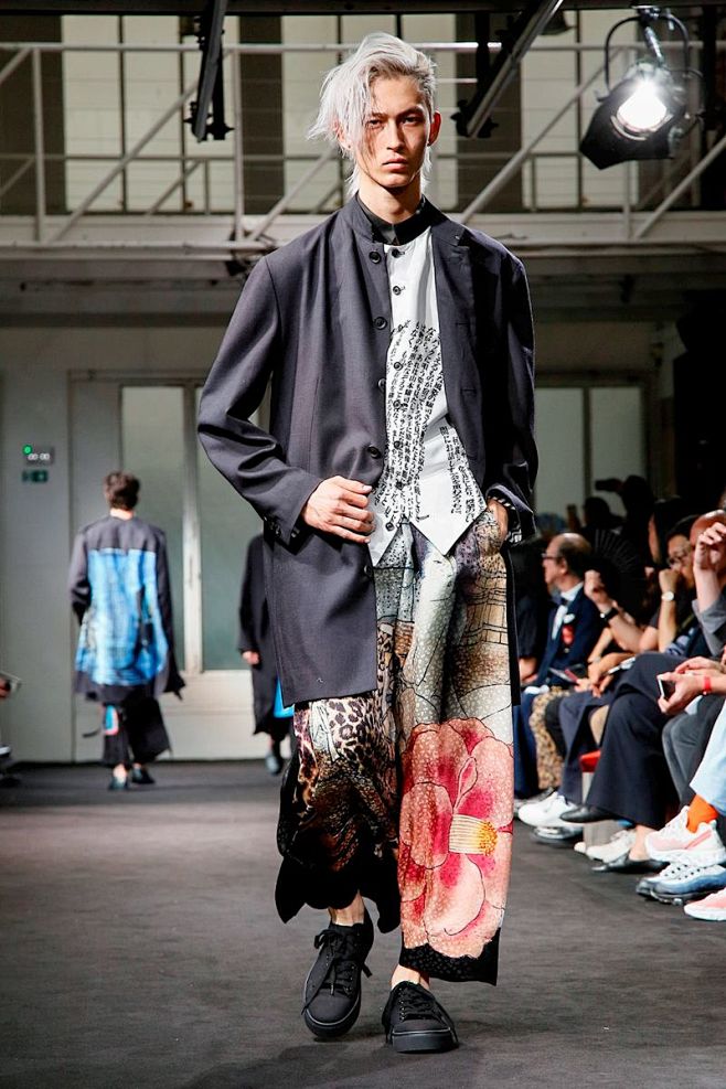 Yohji Yamamoto 2019 ...