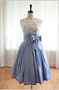 Vintage Inspired Lace BlueTaffeta Wedding Dress Bridal Gown V Back Scalloped Edge Prom Dress  Knee Tea Short Wedding Dress.  #伴娘小礼服# #浅蓝色小礼服# #蕾丝小礼裙# 【上锦婚纱】
