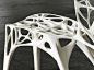 德国设计师Marco Hemmerling 和Ulrich Nether 合作设计的“Generico Chair” ，采用Generative and Additive 模型制作工艺。在外形构建时采用FEM-software 软件对结构性能、材料属性、人体工学及加工难度等系数进行综合分析。从而得出最优的数字模型，在保证坚固、稳定和舒适程度不变的前提下，减少了体量，并生成了独特的外形。
