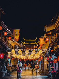 傲娇紫葡萄采集到公寓景观