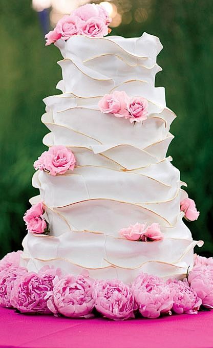 pretty wedding cake.