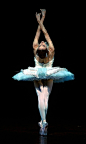 English National Ballet. Ballet Russes season at Sadlers Wells Theatre. Dying Swan. Tutu designed by Karl Lagerfeld for Chanel.  2009 Patrick Baldwin. ღღღ舞者