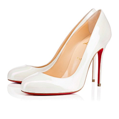 高用玲采集到Christian Louboutin（克里斯提·鲁布托）