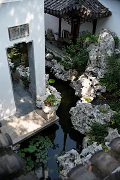 “ 爱静居山境，迎凉上小楼 … ” ​​​​
