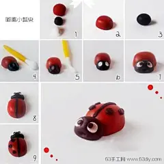 几乎每个小朋友都喜欢玩粘土（橡皮泥），希望大人们可以一起玩，但对于不太会玩粘土的爸爸、妈妈们绝对是个不小的挑战，几款可爱的小动物粘土制作方法教会爸爸、妈妈们与孩子们一起粘土互动。 #DIY#