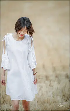 摄影设计导师：刘宽星老师创办
星垣网络设计室，专业的设计与摄影工作室。
或许现在你我不曾相识，但是不久之后你我必会相知，创意在我，选择由你。

营业范围：
婚礼摄影摄像、产品摄影、证件快照、专业cos摄影、个人写真、微电影、宣传片拍摄、 淘宝天猫网店设计、详情页设计、LOGO设计、海报设计、 包装设计、 画册设计、PPT设计、老照片翻新、网站建设、微信公众号建设等