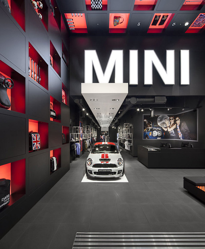 MINI popup store by ...