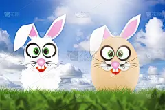 一只白色的复活节兔子和一个打扮成兔子的蛋在田野里