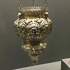 对了，前一阵子去看的国博的罗马尼亚珍宝展，感觉很不错，唯独后悔应该带个好相机，手机像素渣。虽然门票30元，但是很值，毕竟是遴选出来最好的作品。而喜欢东正教文化的非常推荐，能看到很多过去的宗教物品。当然还可以扩展表情包，比如图3的“思想者”，就可以划入&quot;周一就是不想上班&quot;系列。