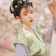 芥子记【春风渡】唐制褙子半臂汉服女春全套齐腰襦裙原创正品刺绣-淘宝网