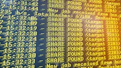 挖掘加密货币过程程序显示PC。使用软件。发现分享。