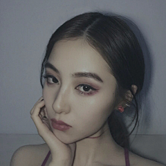 A-girl-like-me--采集到G