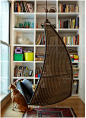 　最近很流行的摇椅，放在客厅靠窗的位置，摇一摇，那一本喜欢读的书，让温馨的时光折射出美丽的故事，这样的空间是不是你也喜欢呢? - 你我觅 - niwomi.com
