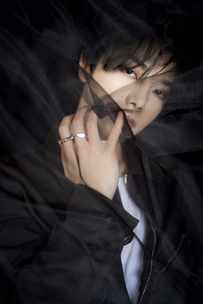 e-ary林乡从lemontree163转采于2020-12-07 16:54:39华晨宇华晨宇素材