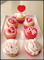 twins <wbr>baby <wbr>cupcakes鈥斺敺⑾至丝詈米龊贸缘膟ellow <wbr>cupcake