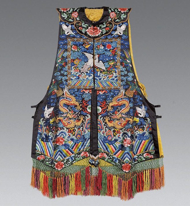 五品命妇白鹇纹补子流苏彩绣龙纹霞帔