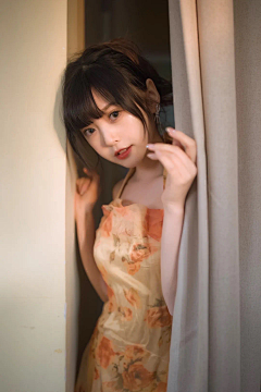 TroyeSiva采集到额靓女 小图图