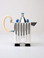 Designed by Michael Graves (American, b. 1934), manufactured by Alessi S.p.A. (Italian), "Tea & Coffee Piazza Service," 1983; Indianapolis Museum of Art, 2011.2.1-.5A-C由Michael Graves(美国，1934年出生)设计，由Alessi S.p.A.制造。(意大利)，“茶与咖啡广场服务”，1983；印第安纳