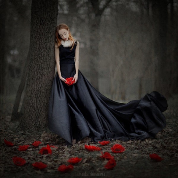 摄影 Anka Zhuravleva 作...