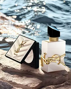 Photo by YSL Beauty Official on June 26, 2025. 可能是包含下列内容的图片：香氛、香水和文字.